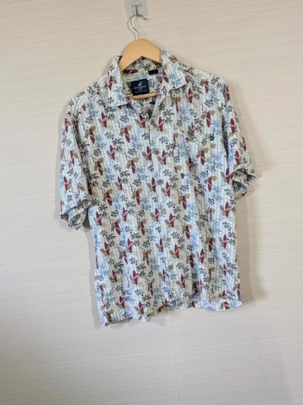 Vintage Caribbean Joe Surfboard Hawaiian Beach Tropical Print Short Sleeve Shirt